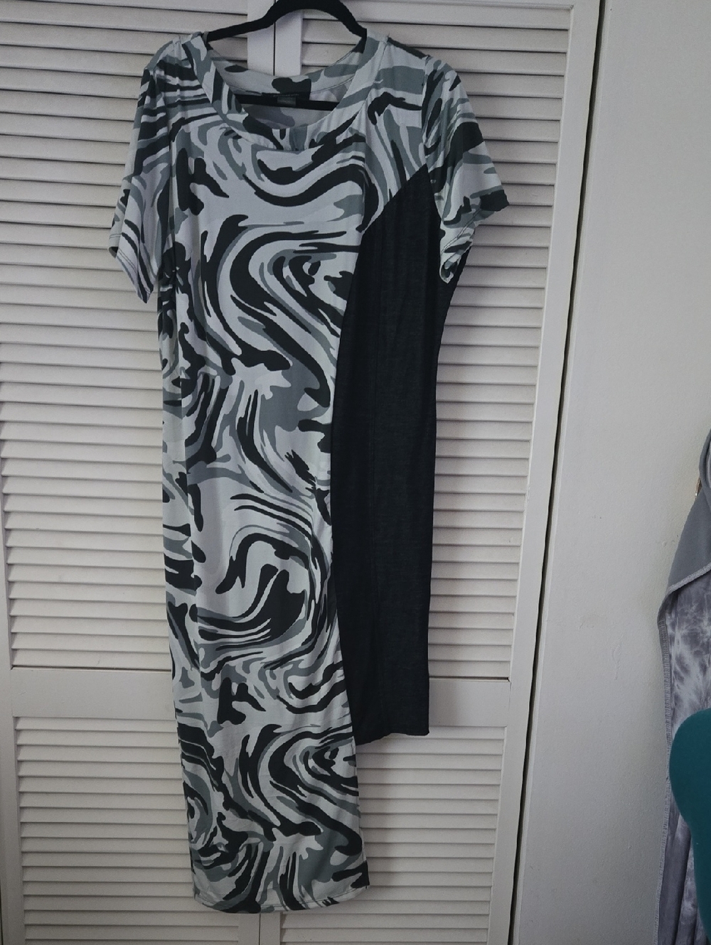 Ashley Stewart Black & Gray Swirl Midi Dress